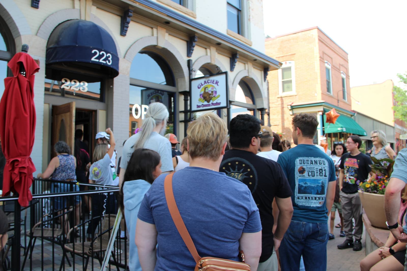 The line stretching out the door at 223 Linden